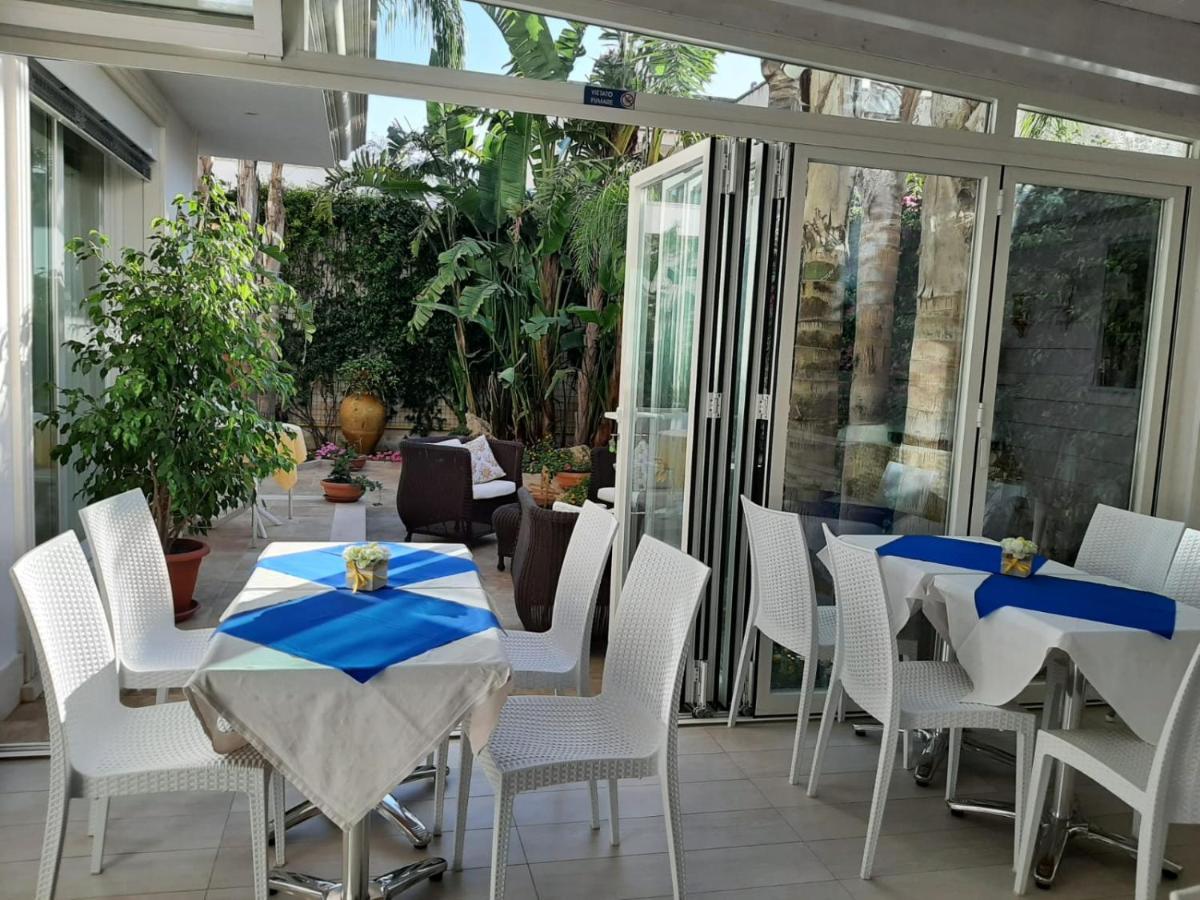 Falli Exclusive Rooms And Breakfast -Con Parcheggio Privato E Gratuito- Porto Cesareo Exterior foto